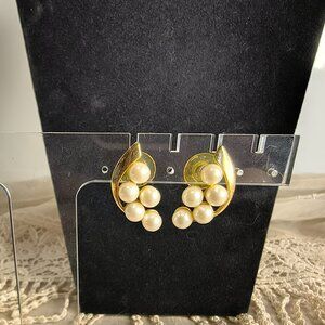 Vintage Gold Tone Faux Pearl Post Earrings